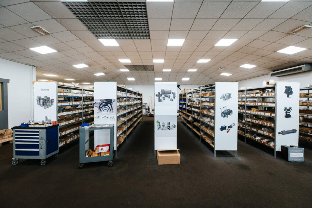 Référence de composants hydrauliques et de verins disponibles à Cluses